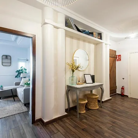 Cozy Apartment In Front Of The Beach San Sebastian Exterior photo